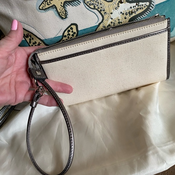 COACH BEACH PRINT BAG & ACCESSORIES EUC - Picture 15 of 16